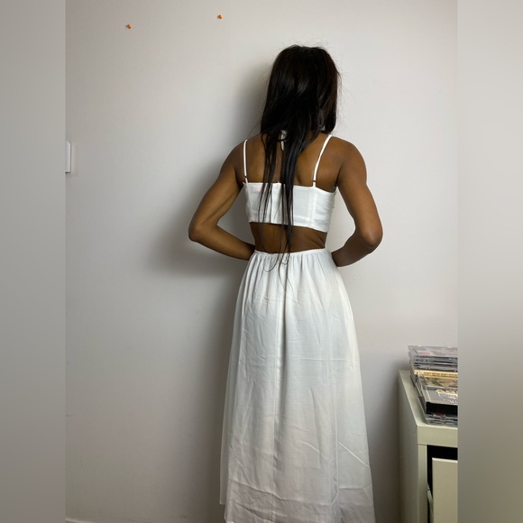 NWT Renamed White Tie Halter Neck Cut Out Midi Summer Dress with Lining Y2K - Picture 4 of 11